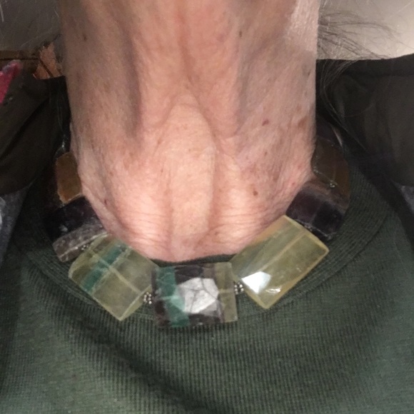 Strand of florite crystals, lustrous hues, 16 “ - Picture 4 of 8